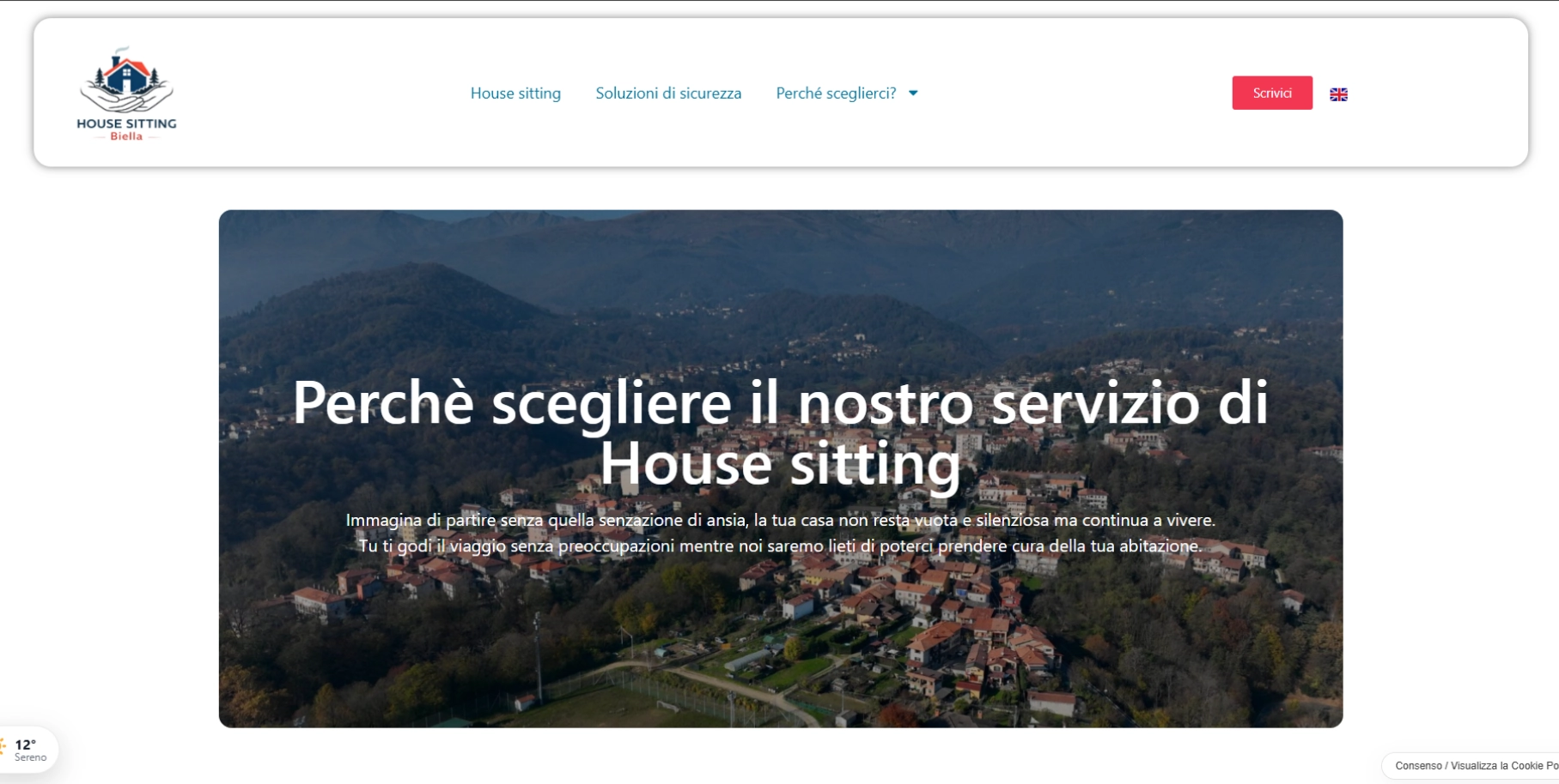 Sito web - Housesitting Vista panoramica di un paese tra le montagne con testo promozionale sul servizio di house sitting