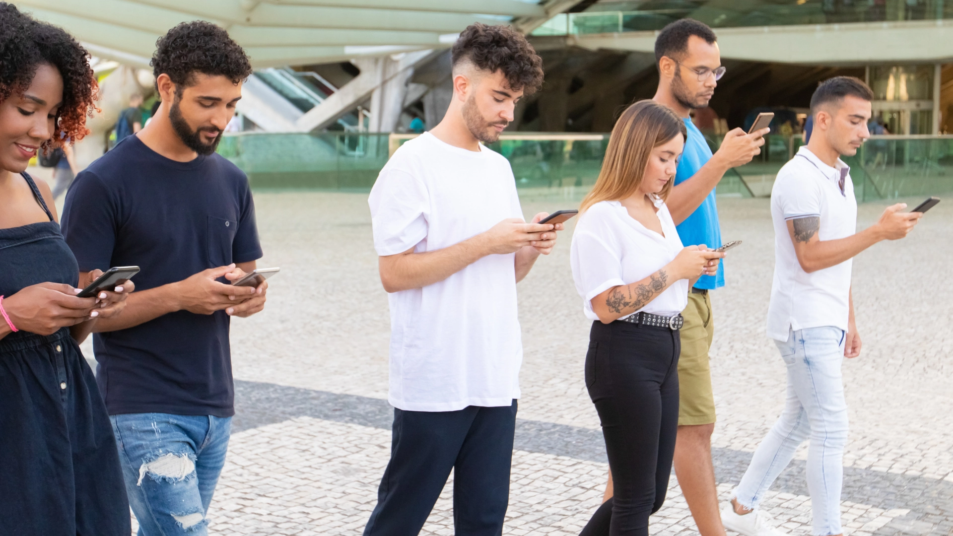Smartphone Marketing Automation users Digital behavior
